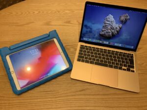 iPadとMacBook Air