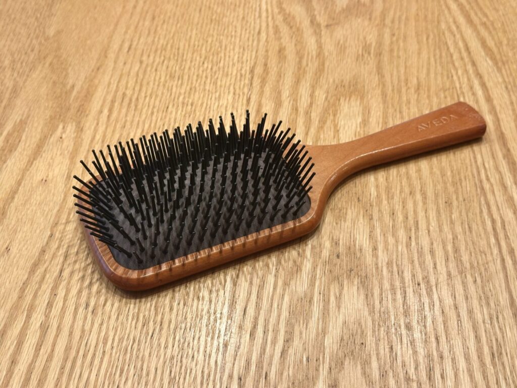 アヴェダ パドルブラシ