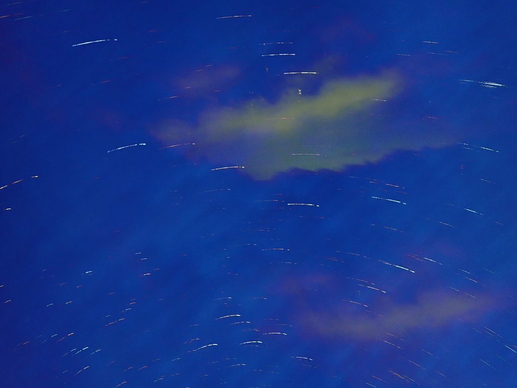星空を光跡撮影